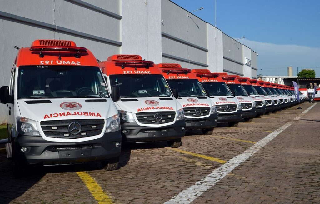 Correios vão ajudar a distribuir veículos para atendimento do SUS