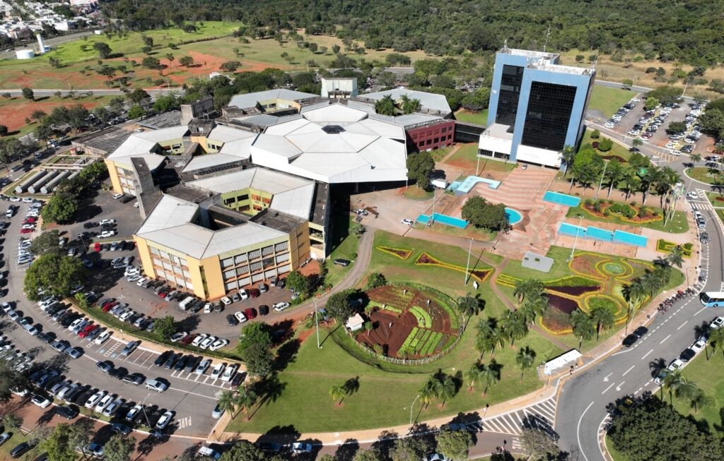 Mabel encaminha à Câmara projeto da data-base dos servidores com pagamento a partir de julho