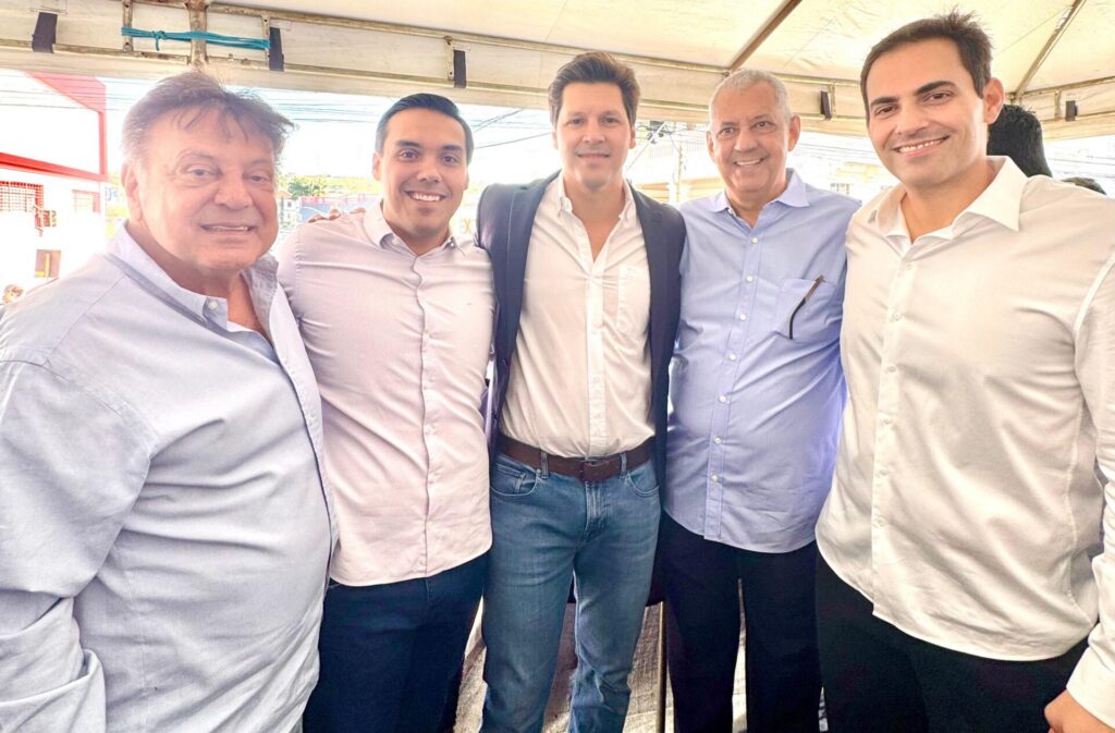 Disputa por apoio de prefeitos dá o tom da batalha eleitoral de 2026 em Goiás