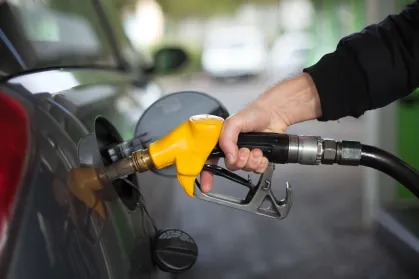 Etanol é mais competitivo do que a gasolina em Goiás e outros 7 estados, revela ANP