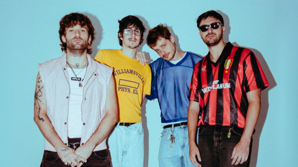 Goiânia recebe show da turnê que celebra 5 anos do primeiro disco da banda 'O Grilo'