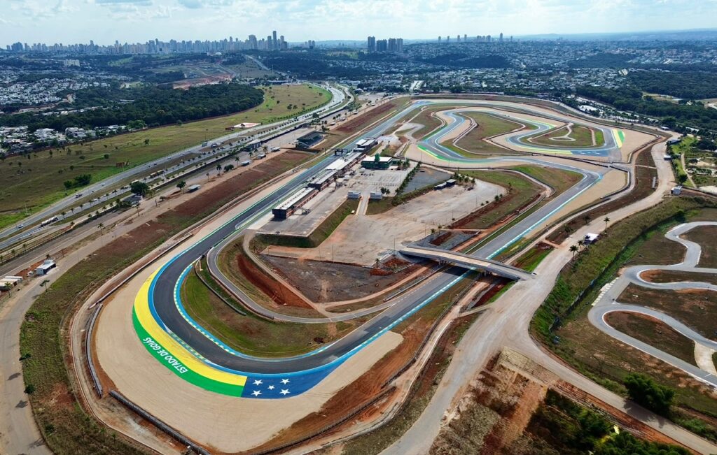 Governo de Goiás anuncia recapeamento do Autódromo de Goiânia sem custos para o Estado