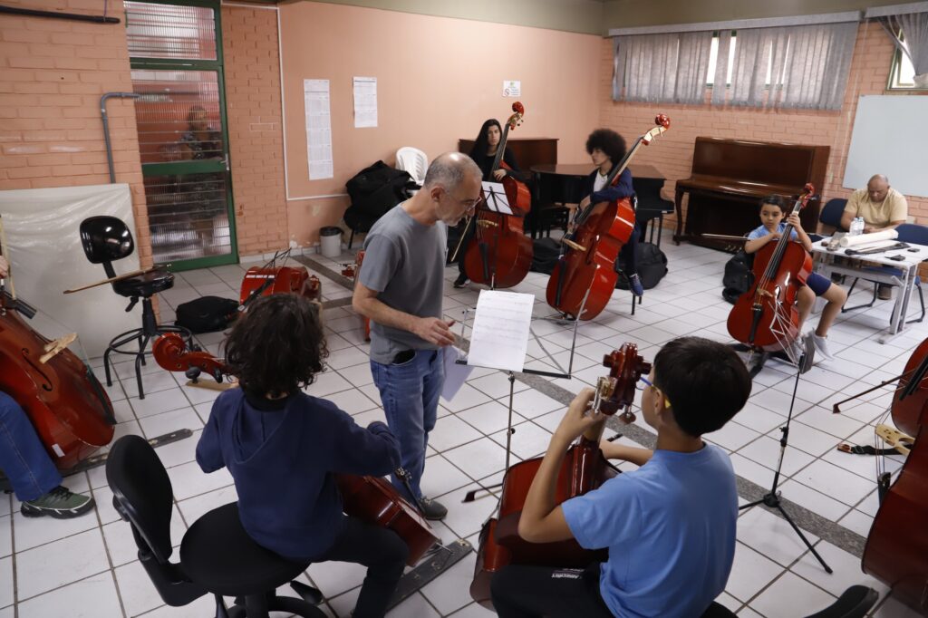Escolas do Futuro abrem mais de 240 vagas para formação artística em Catalão e Trindade