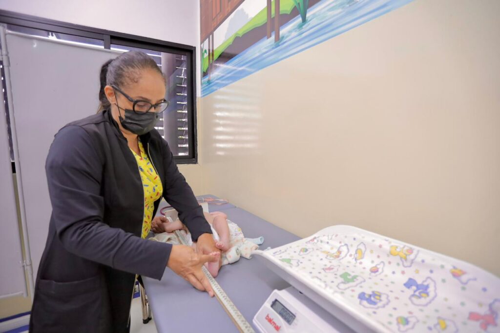 Atendimento infantil 24h registra mais de 220 mil consultas após expansão para 11 unidades em Goiânia