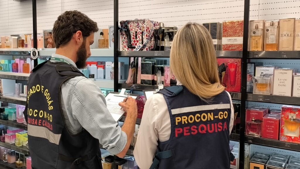 Procon Goiás encontra variação de até 260% em preços de presentes para o Dia dos Namorados