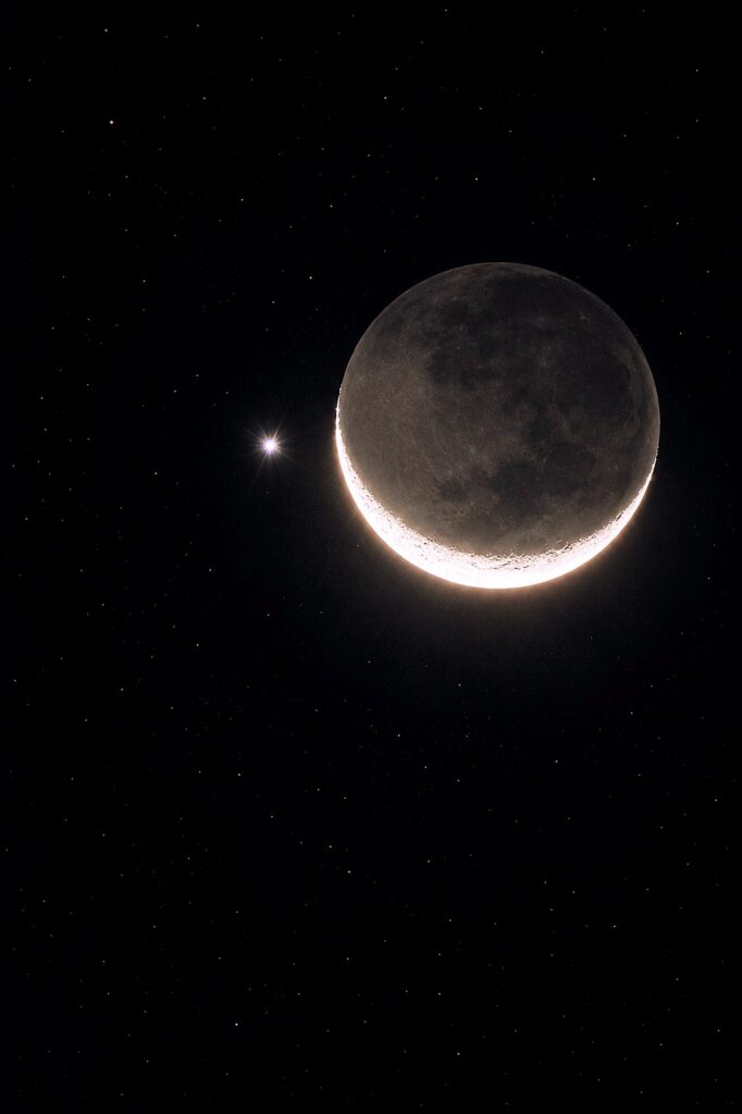 Conjunção entre Lua, Vênus, Mercúrio e Júpiter chama atenção no céu de diferentes regiões do Brasil