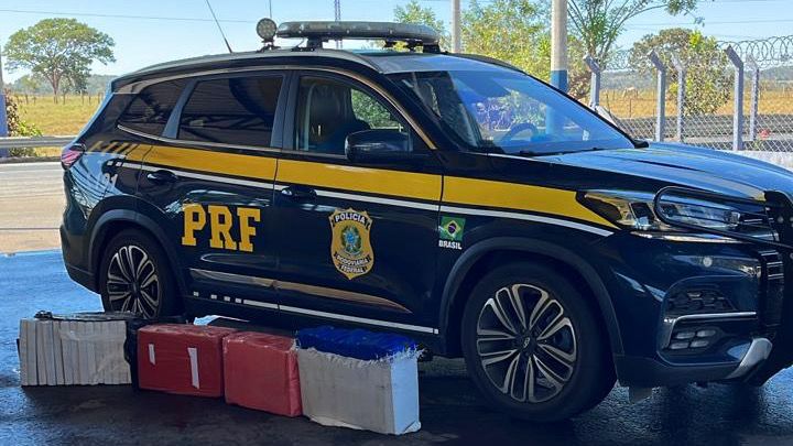 PRF apreende 100 kg de maconha na BR-153 em Morrinhos