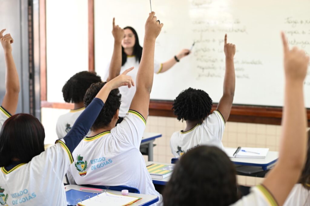 Percentual de jovens que não estudam nem trabalham é o menor já registrado em Goiás