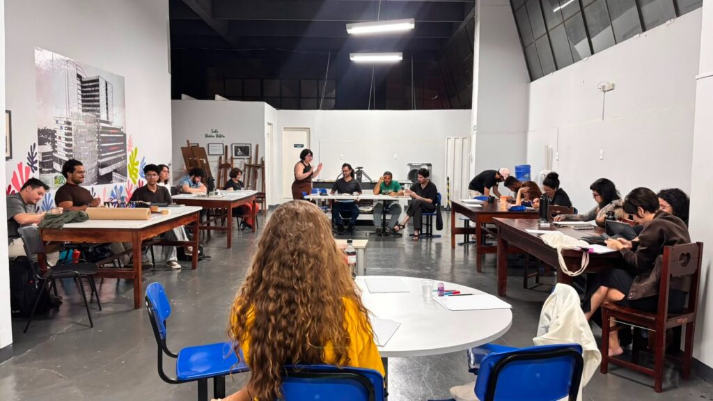 Escola de Artes Visuais tem mostras, oficinas e encontros culturais gratuitos em Goiânia