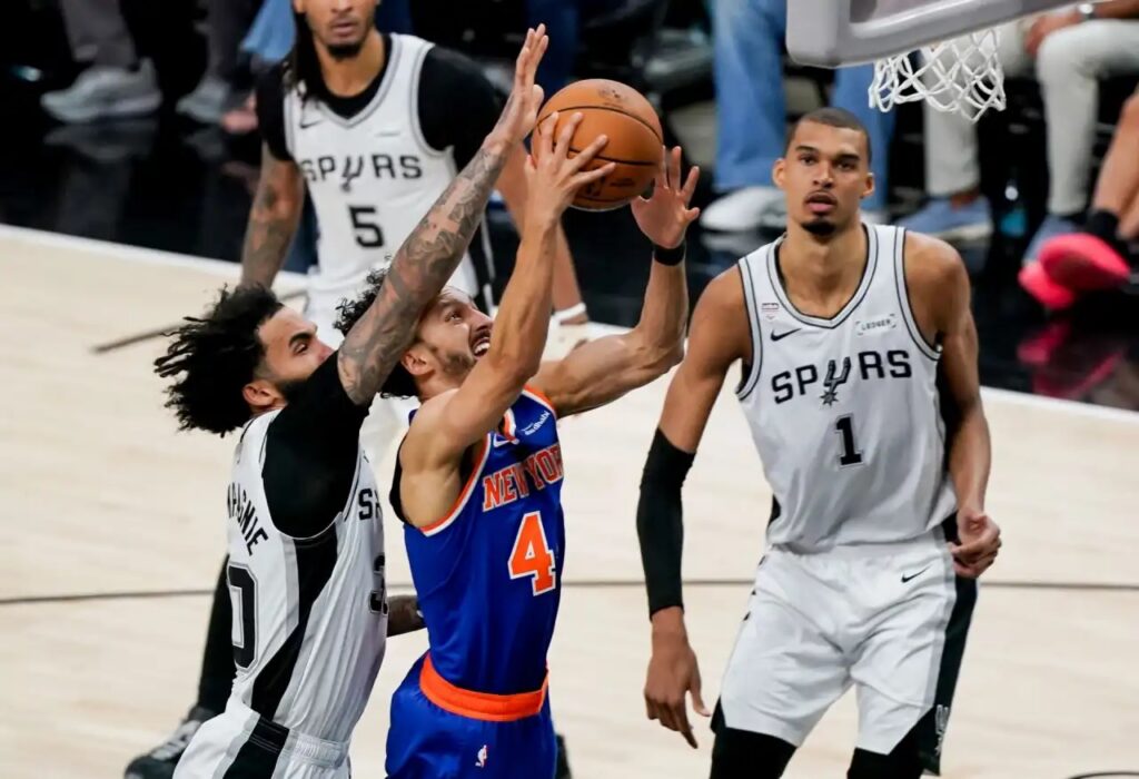 Knicks repetem recuperação incrível, vencem Spurs no Texas e são campeões da NBA