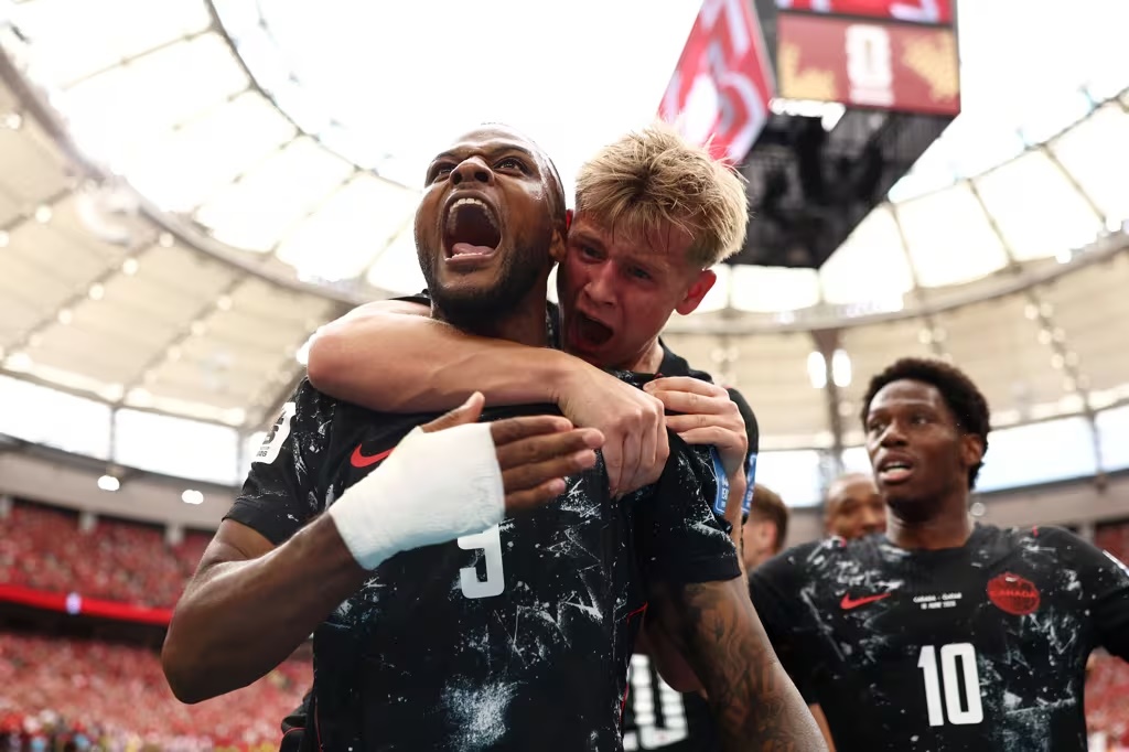 Canadá goleia Catar, conquista primeira vitória na história da Copa e lidera grupo