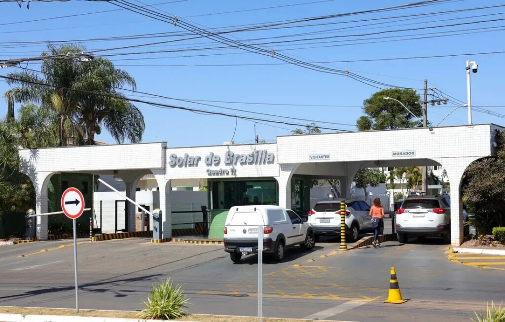 Defesa de Bolsonaro pede a Moraes que prorrogue prisão domiciliar