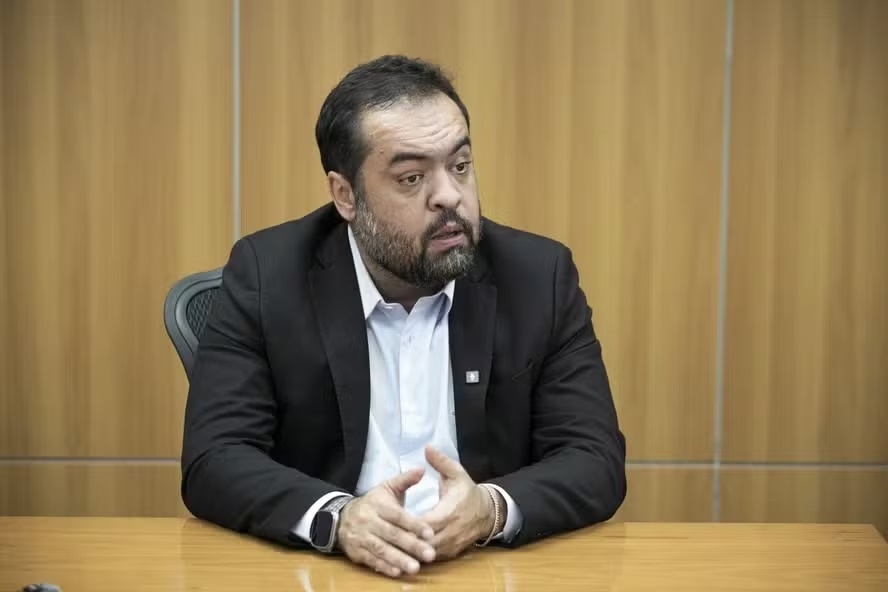 TSE nega recursos e mantém condenação de Cláudio Castro à inelegibilidade