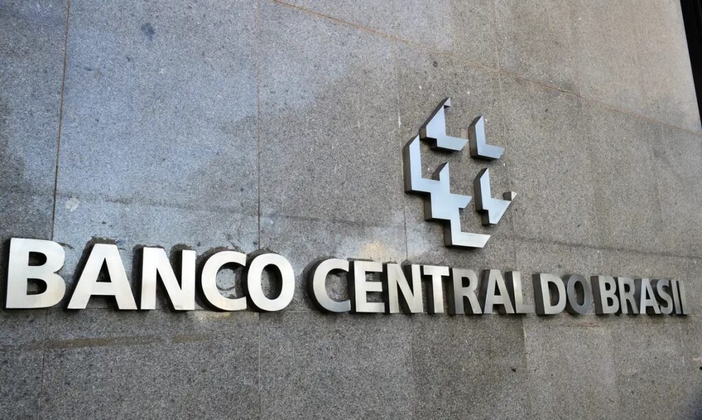 Copom reduz taxa Selic para 14,25% ao ano