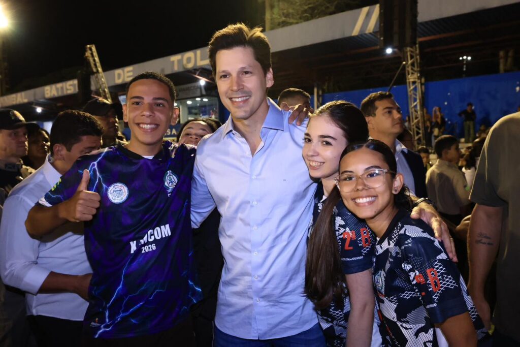 Daniel Vilela destaca importância do esporte na formação dos jovens na abertura de jogos internos de colégios militares