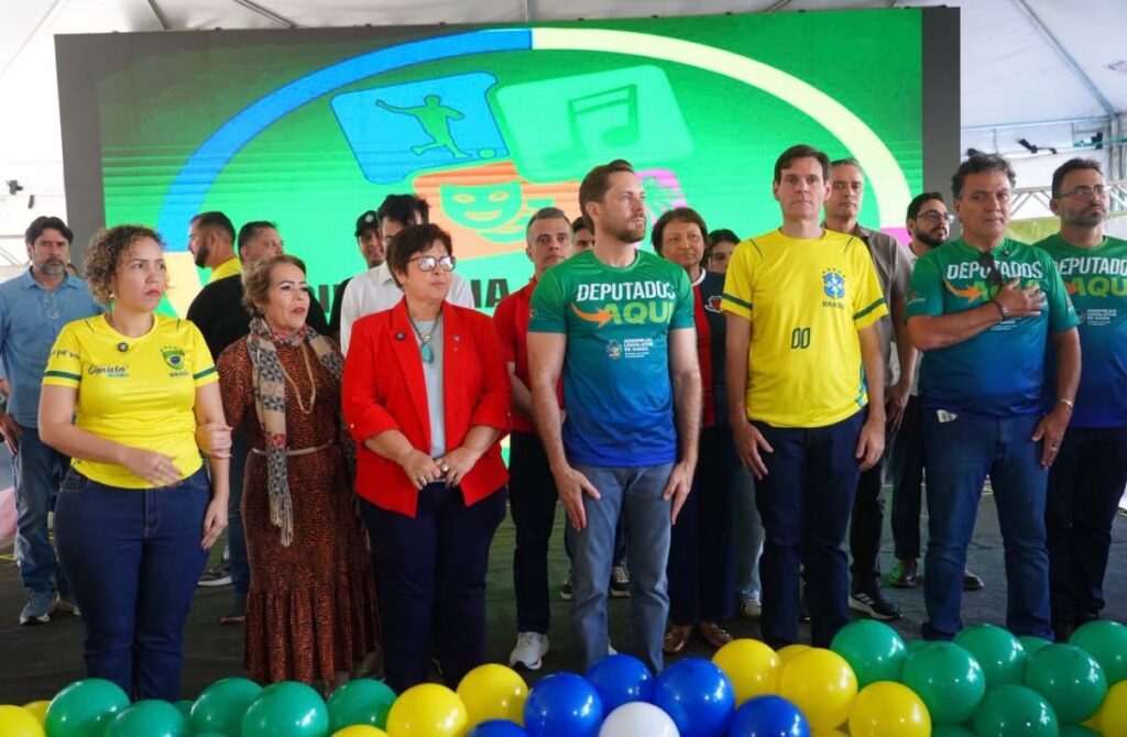 53ª edição do Deputados Aqui leva atendimento à população em cinco municípios