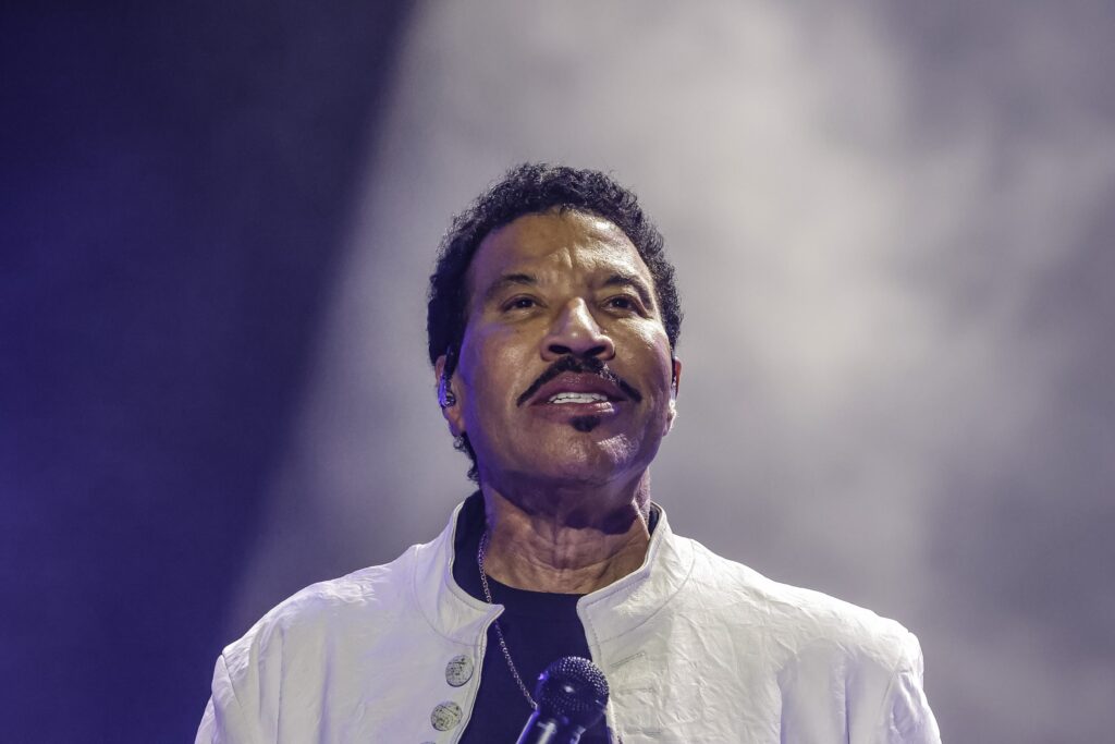 Lionel Richie fará show em São Paulo em dezembro