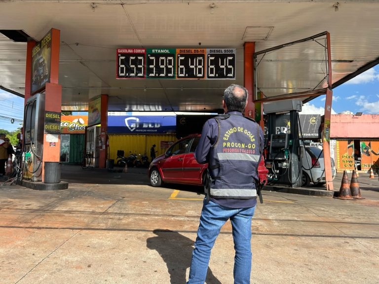 Procon Goiás realiza pesquisa de preços de combustíveis em Goiânia