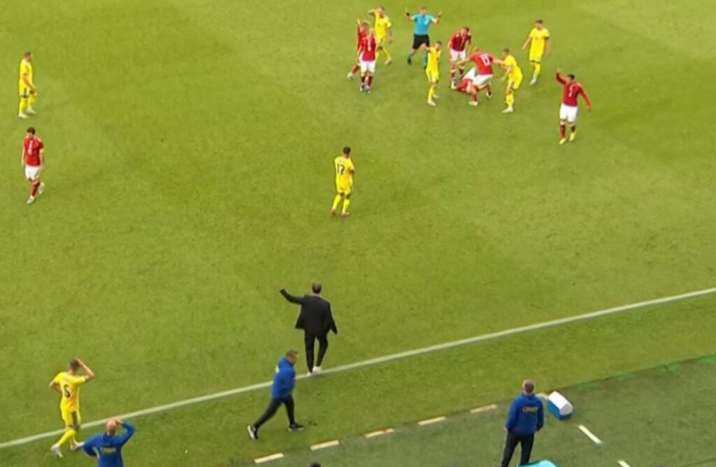 Eriksen desmaia em campo de novo e amistoso entre Dinamarca e Ucrânia é encerrado