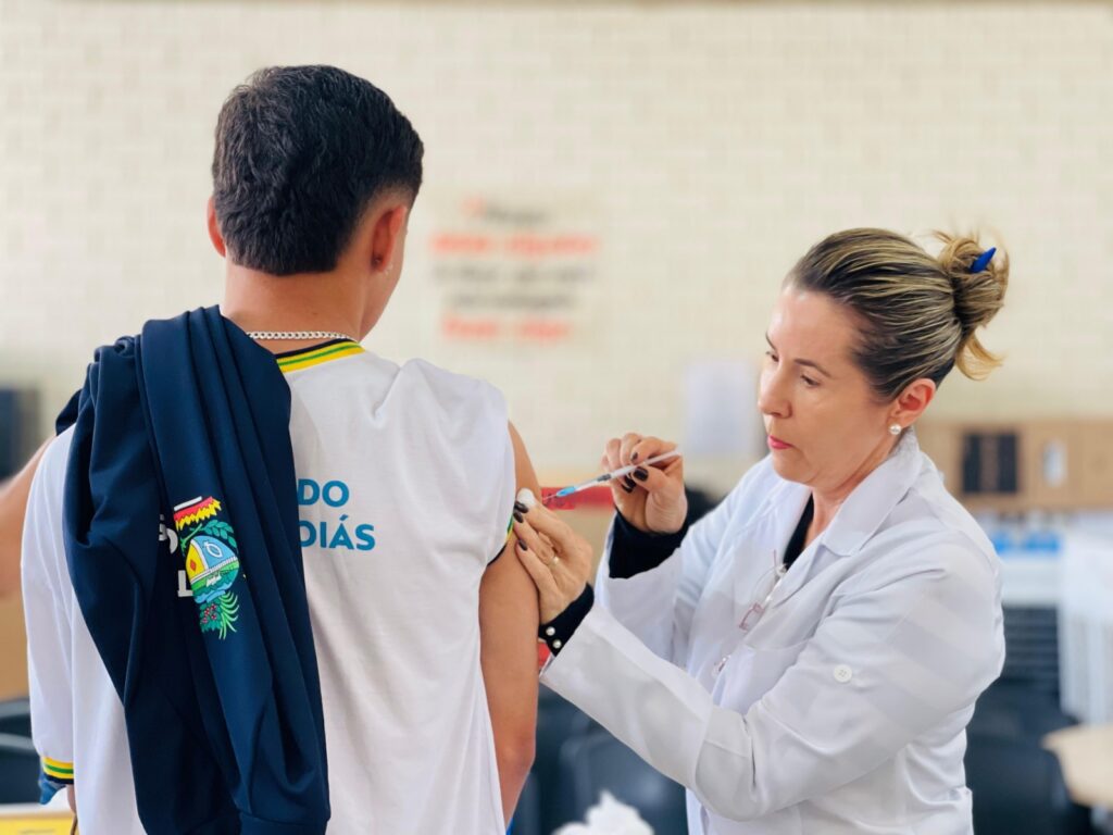 Jovens de 15 a 19 anos têm até 30 de junho para receber vacina contra HPV em Goiânia