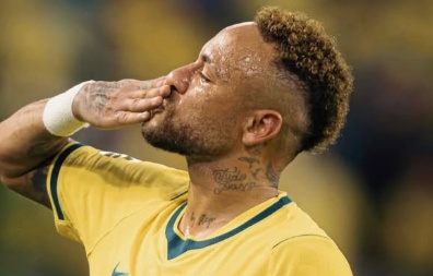 Neymar diz que 'deu a vida e o sangue' na seleção brasileira e descarta volta: 'Não quero mais'