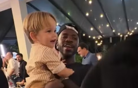 Vini Jr. prestigia aniversário de sobrinho de Virginia Fonseca em Goiânia