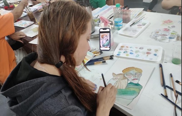 Escola de Artes Visuais abre nova turma de oficina gratuita de brinquedos com materiais reutilizáveis em Goiânia