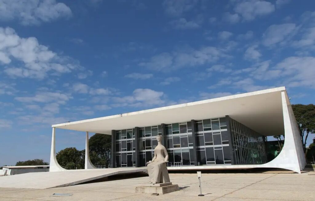 Defesa reforça pedido de manutenção da prisão domiciliar de Bolsonaro