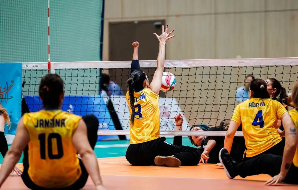 Brasil vai às quartas do Mundial de vôlei sentado nos dois naipes
