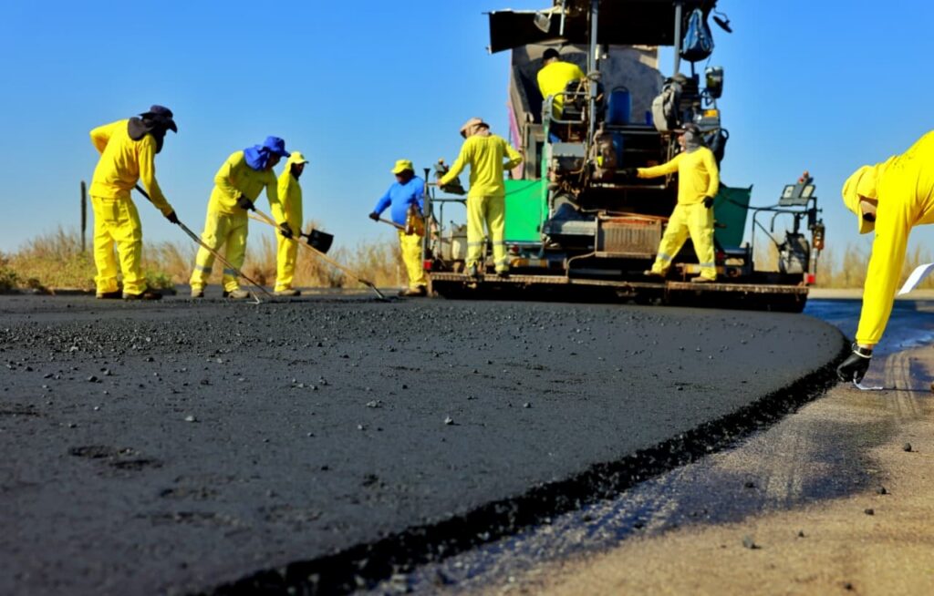 Governo de Goiás avança com obras de pavimentação e restauração da GO-217 em Mairipotaba