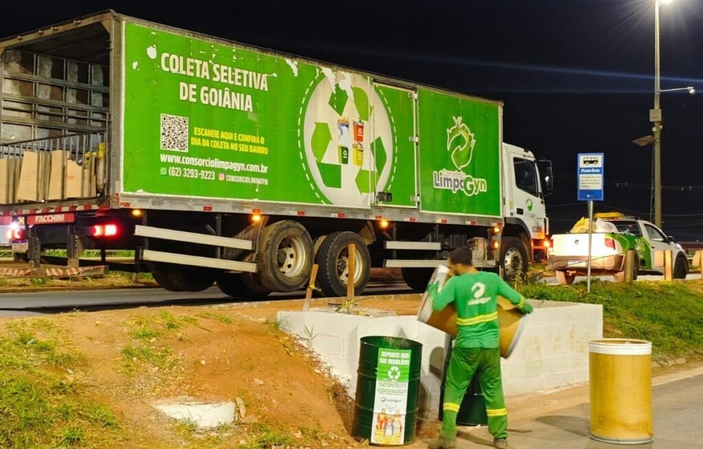 Prefeitura de Goiânia intensifica limpeza na Rodovia dos Romeiros durante a Romaria do Divino Pai Eterno