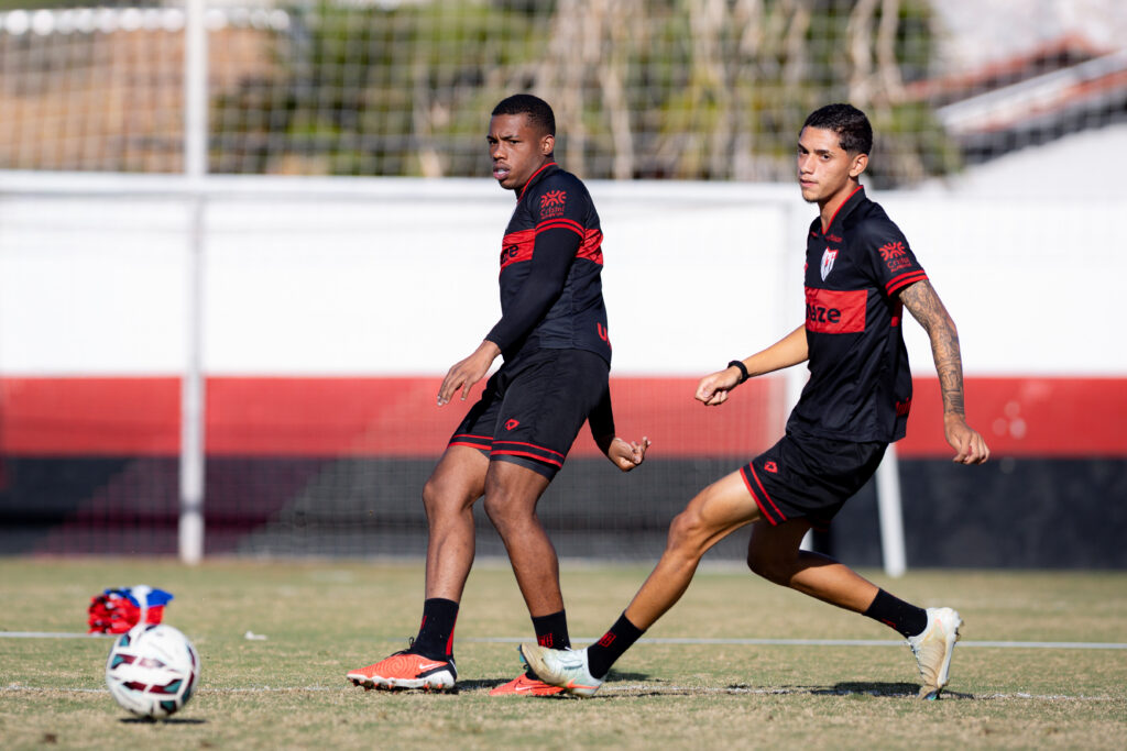 Atlético-GO encara o Operário-PR em casa de olho na parte de cima da tabela
