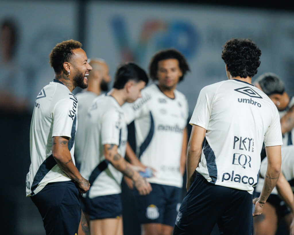 Santos tenta acabar com efeito gangorra e busca identidade contra a Universidad Central