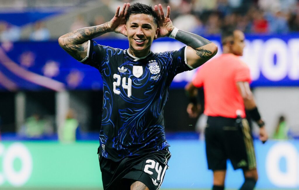 Argentina derrota Inglaterra e vai à final da Copa do Mundo