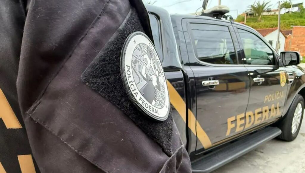 Polícia Federal faz operação contra o tráfico internacional de drogas em Goiás e outros estados