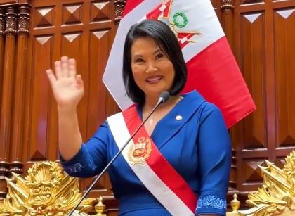 Keiko Fujimori toma posse como nova presidente do Peru