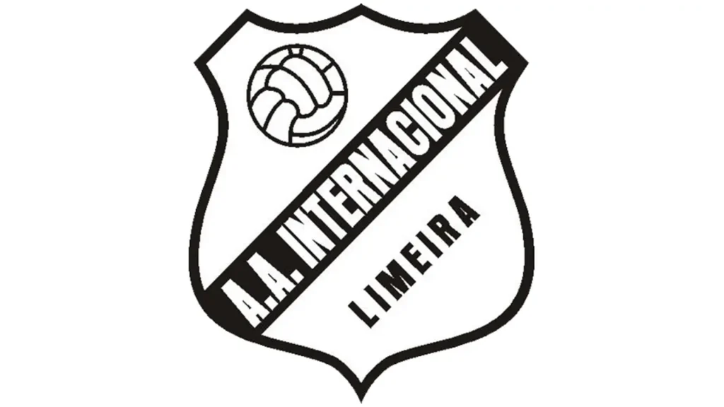Roberto Carlos revela que conta com parceria de Ronaldo para comprar a Inter de Limeira