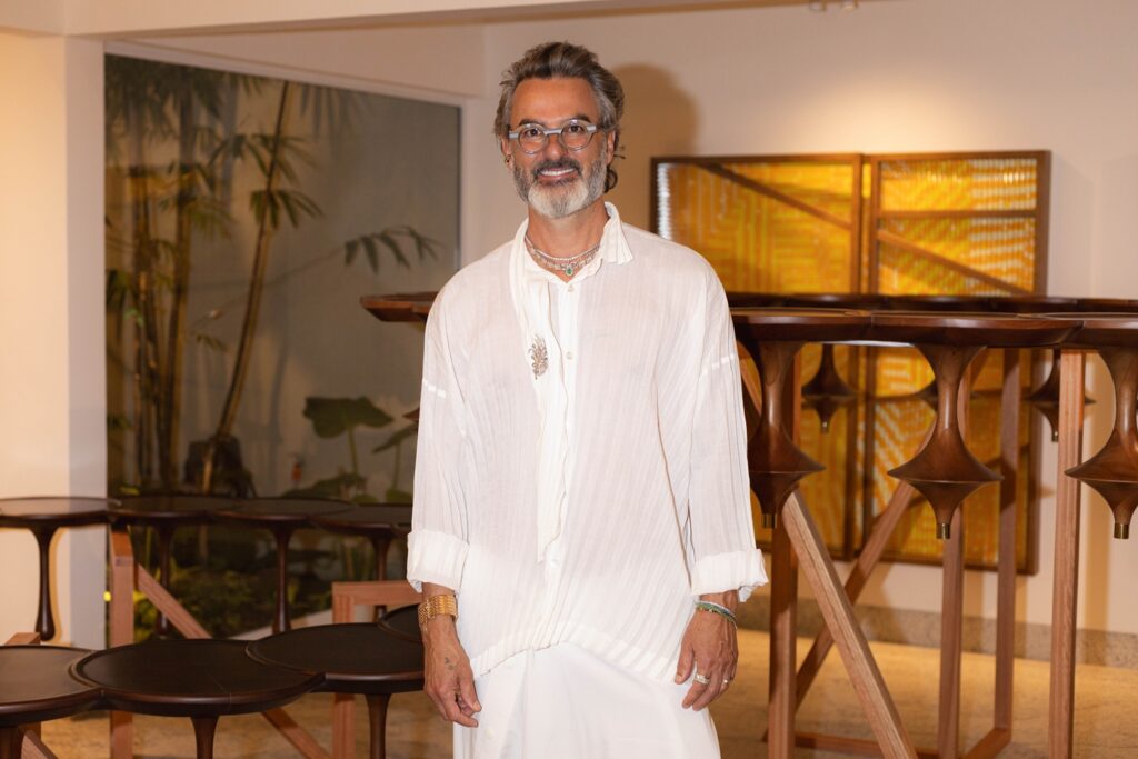 Leo Romano inaugura galeria de arte em Goiânia; veja quem passou por lá