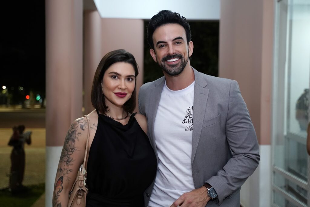 Evento marca estreia de série sobre sino Vox Patris em Goiânia; veja como foi