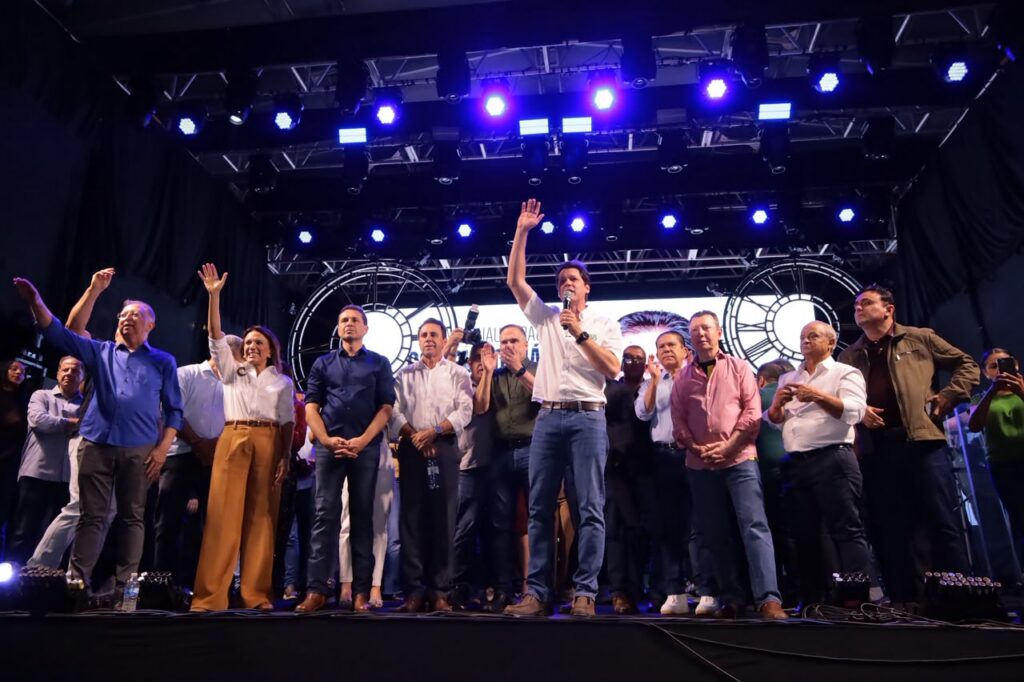 Vilela e Daniel eternizam legado de Maguito no novo complexo viário de Aparecida