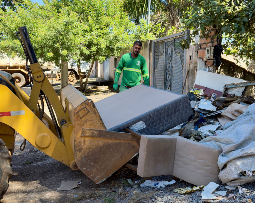 Consórcio Limpa Gyn recolhe mais de 420 mil toneladas de entulhos no primeiro semestre de 2026