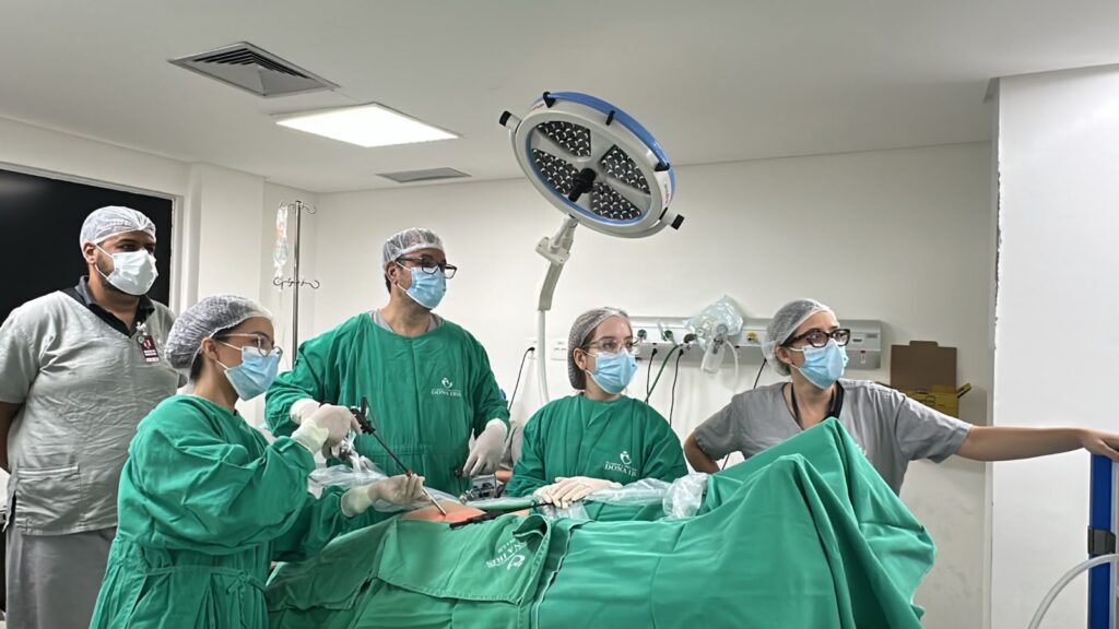 Hospital e Maternidade Dona Iris amplia cirurgias ginecológicas por vídeo