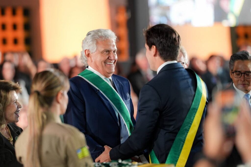 Daniel Vilela homenageia Caiado na cidade de Goiás