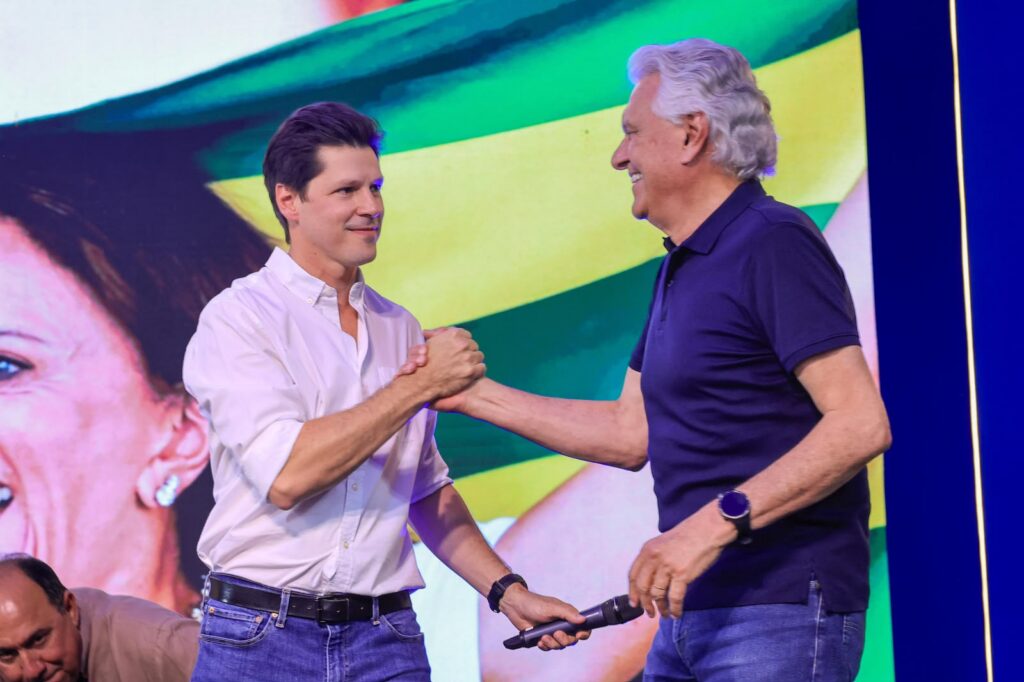 Encontro da base governista reúne mais de 50 prefeitos em Goiânia