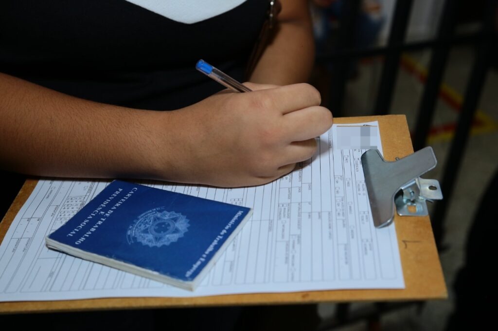 Empresa de Aparecida realiza processo seletivo com 100 vagas para auxiliar de logística