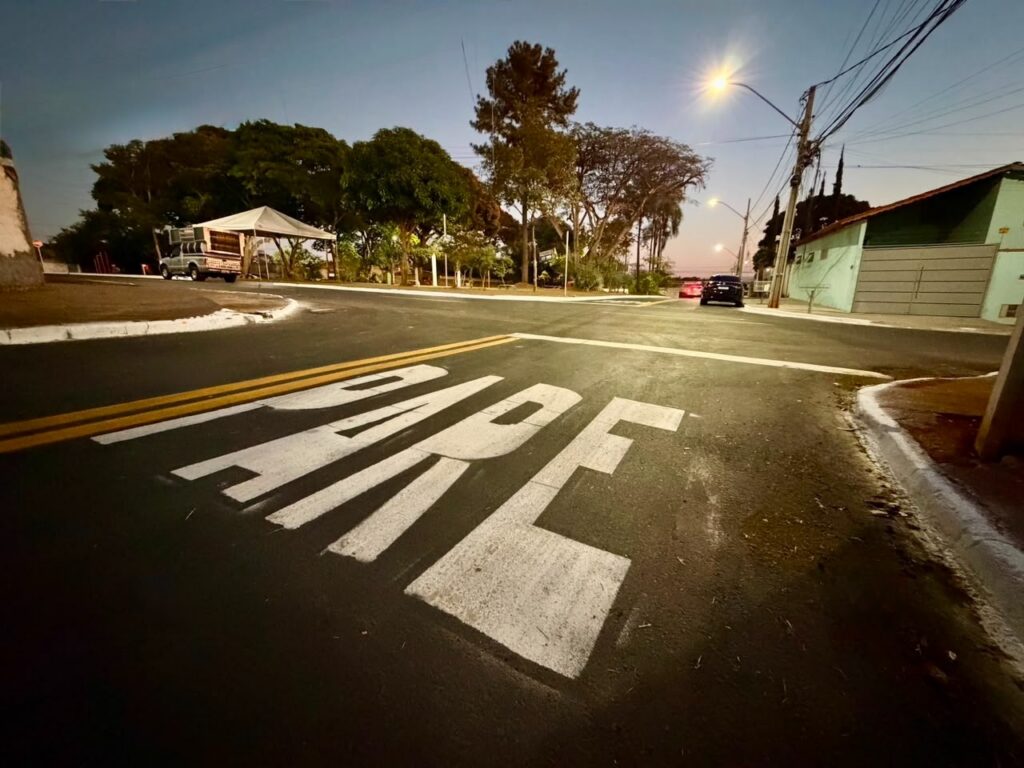 Seinfra conclui asfalto novo no Urias Magalhães e no Balneário Meia Ponte em Goiânia