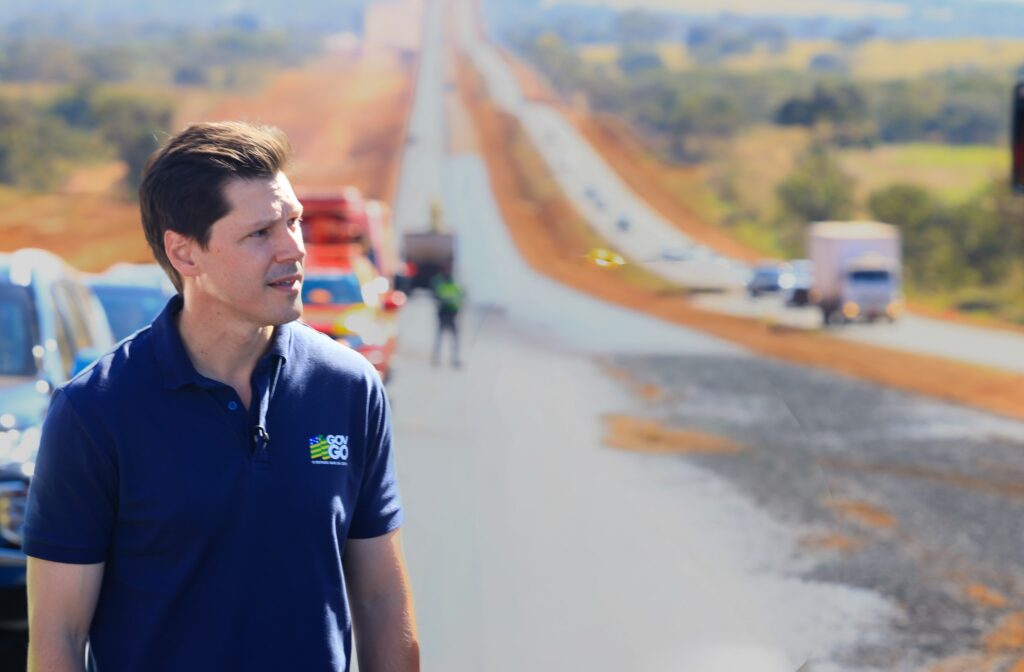 “Temos mais de 80 obras rodoviárias em execução por Goiás”, afirma Daniel Vilela
