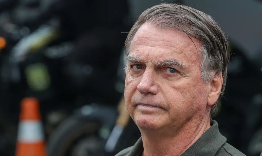 PGR recomenda manter Bolsonaro em prisão domiciliar apesar de pistola apreendida
