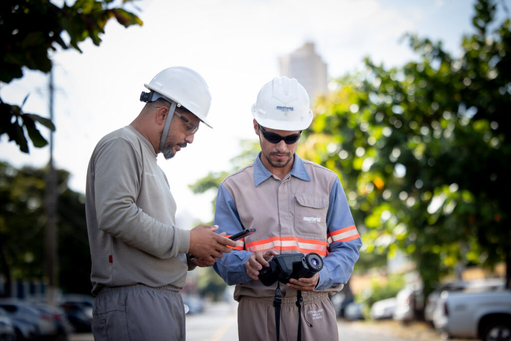 Uso de drones faz saltar de 6,5 km para até 30 km de inspeções diárias na rede de energia em Goiás