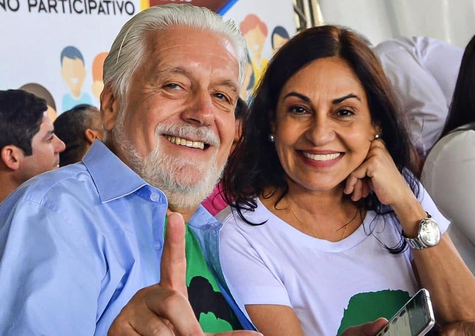 PF aponta que Jaques Wagner e mulher teriam ido à ‘Ilha da Paixão’ em avião de ex-sócio de Vorcaro